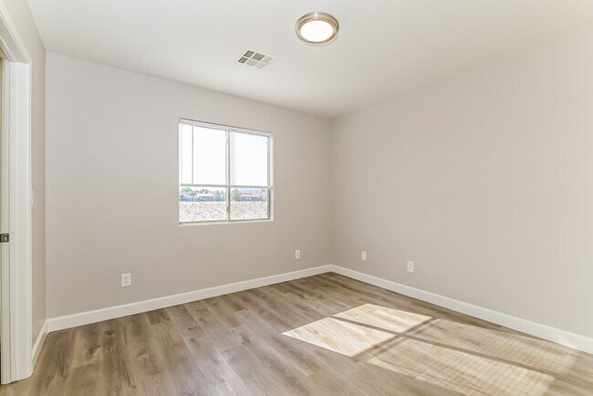 Building Photo - 3590 Bella Sovana Ct