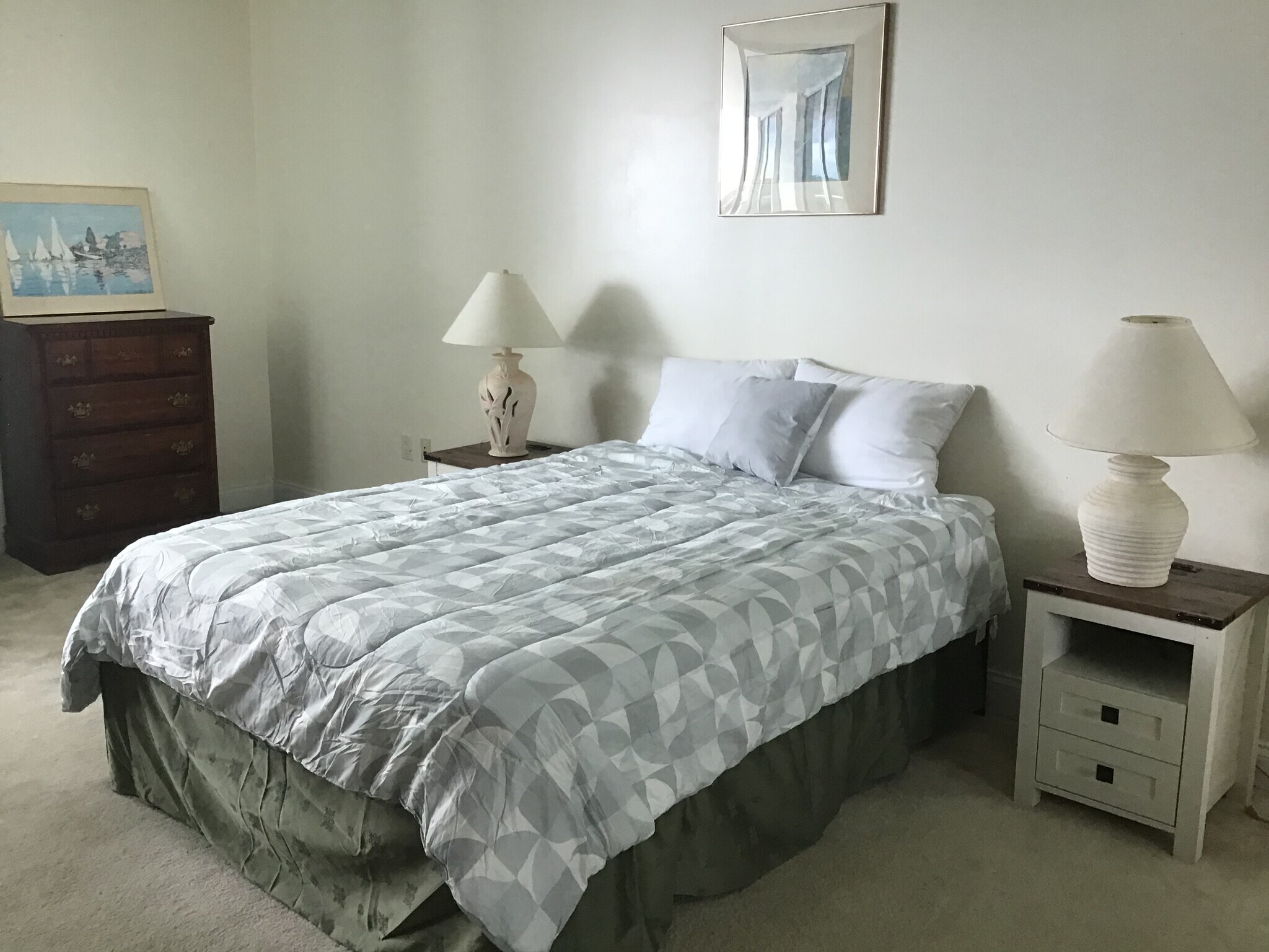 Building Photo - 231 Riverside Dr