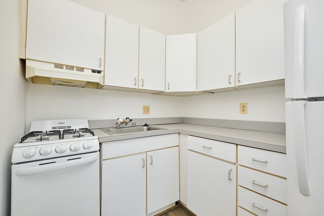 Building Photo - 1803 19th St NW