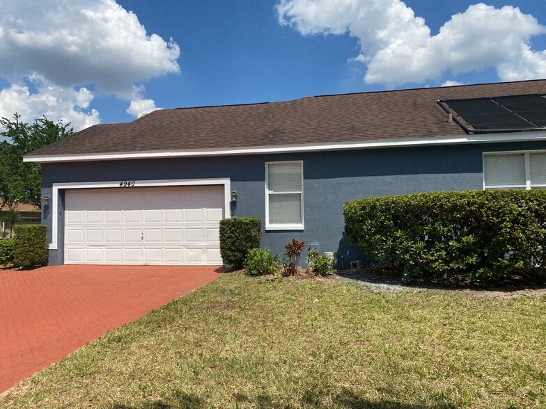 Building Photo - 4940 Bellthorn Dr