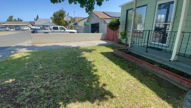 Building Photo - Beautiful Vallejo Home