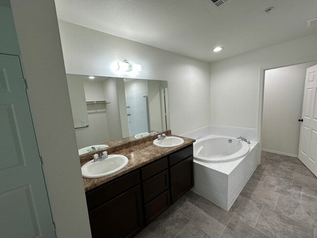 Building Photo - 7357 E 36th Pl