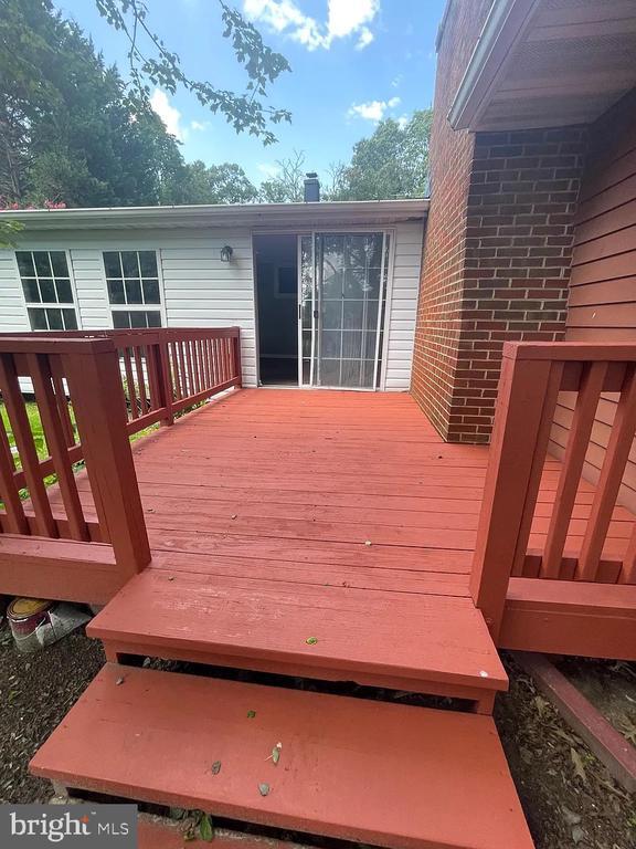 Building Photo - 205 Old Magothy Bridge Rd