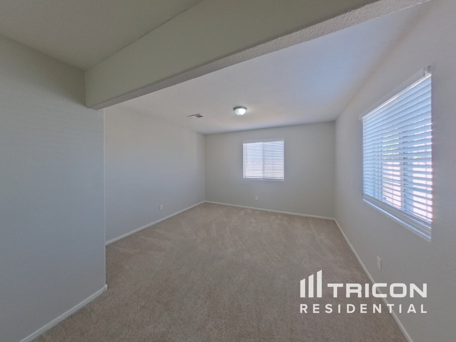 Building Photo - 5723 Deer Valley Dr