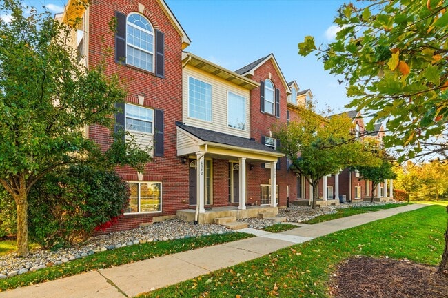 Building Photo - 6342 Trumpeter Ln