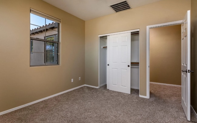 Building Photo - 15330 W Charter Oak Rd