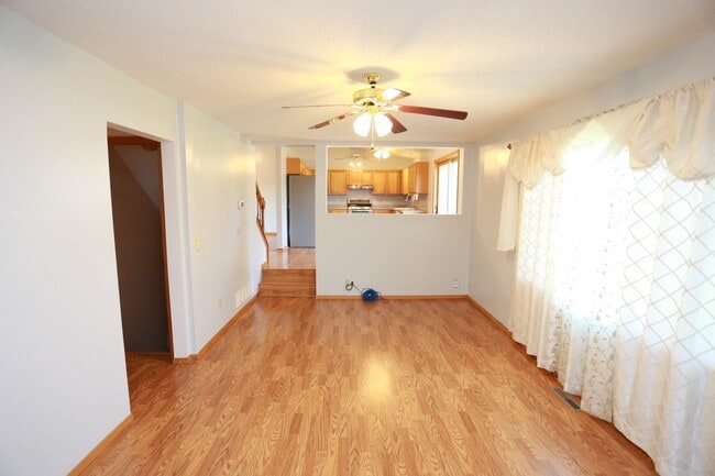 Building Photo - 4 BD Brooklyn Park Home for Rent