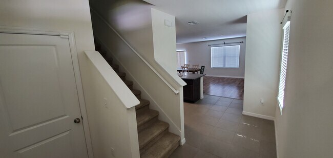 Main Entryway - 7583 Tuscan Bay Cir
