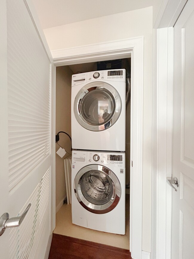 Building Photo - 4 Repton Pl