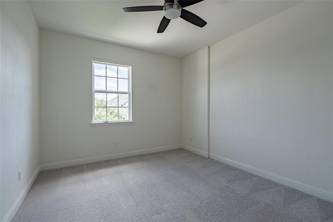 Building Photo - 212 Eiglehart Rd