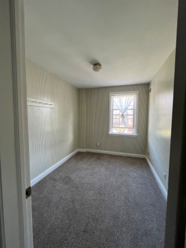 Building Photo - 143 Stanmore Rd