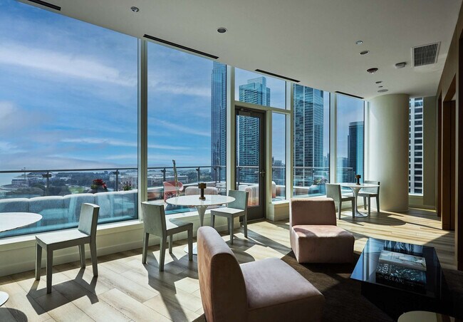 Building Photo - 1006 S Michigan Ave