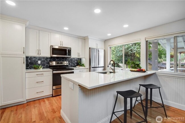 Building Photo - 3bd/1.75ba Kirkland Home