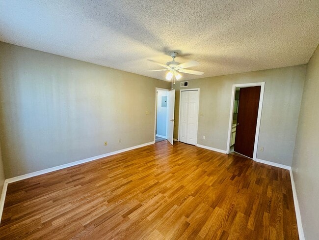 Building Photo - 3 Bedroom/2 bathroom Condo in Kissimmee!!