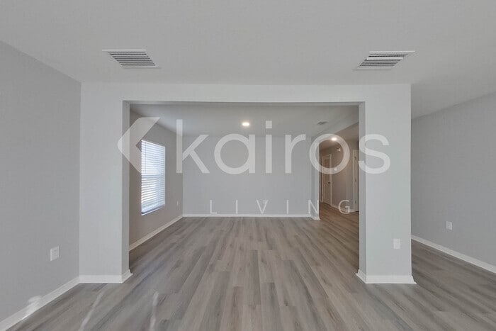 Building Photo - 2838 NW 19th Pl