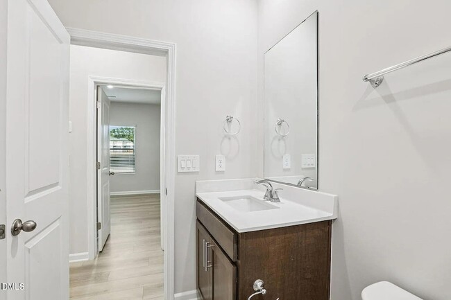 Building Photo - 912 Grand Mesa Dr