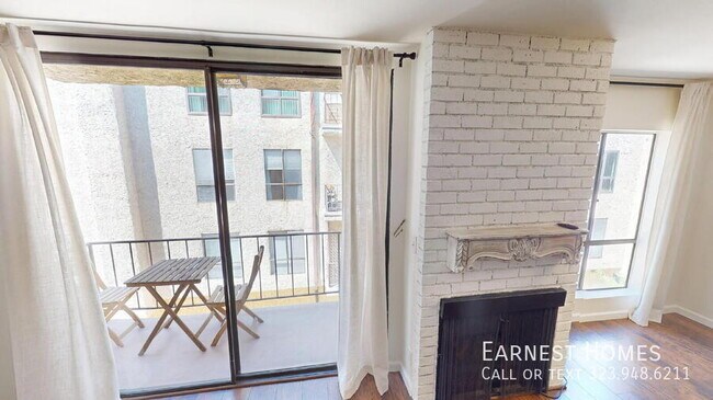Building Photo - 1750 Camino Palmero St