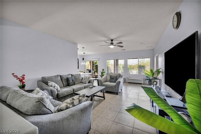 Building Photo - 3787 Budenny Dr