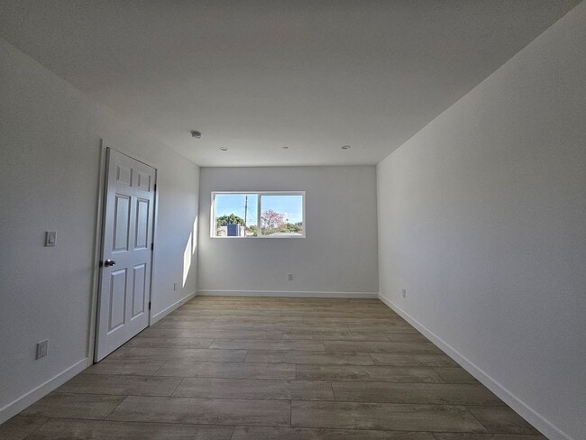 Building Photo - Goleta Properties