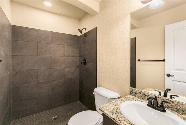 Building Photo - 4602 W Croft Dr