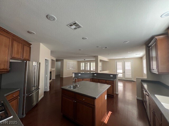 Building Photo - 18 Blue Valley Dr