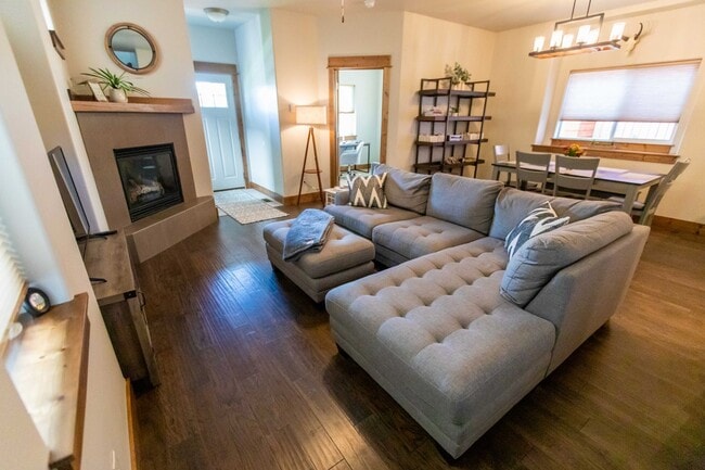 Building Photo - Charming Downtown Retreat: A Unique Blend of Urban Living and Montana Charm in Bozeman