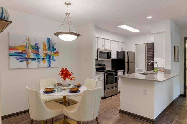 Building Photo - Buccaneer Trace