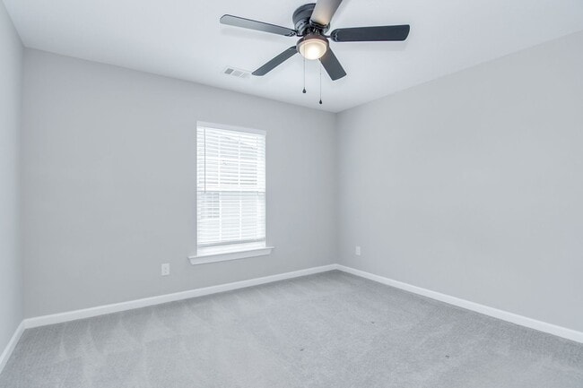 Building Photo - Beautiful 4 Bedroom 2.5 Bath in Grovetown!