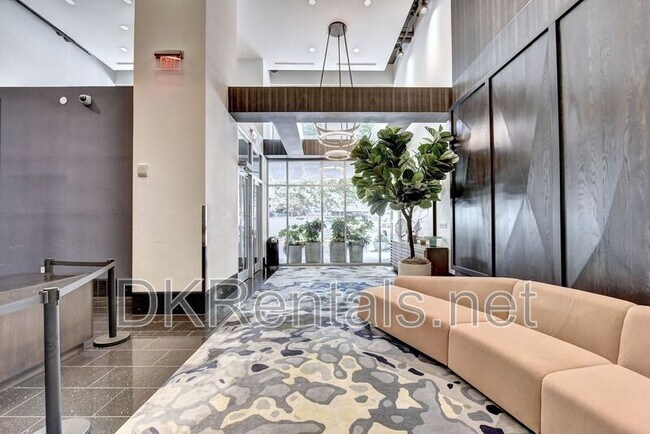 Building Photo - 44 Peachtree Pl NE