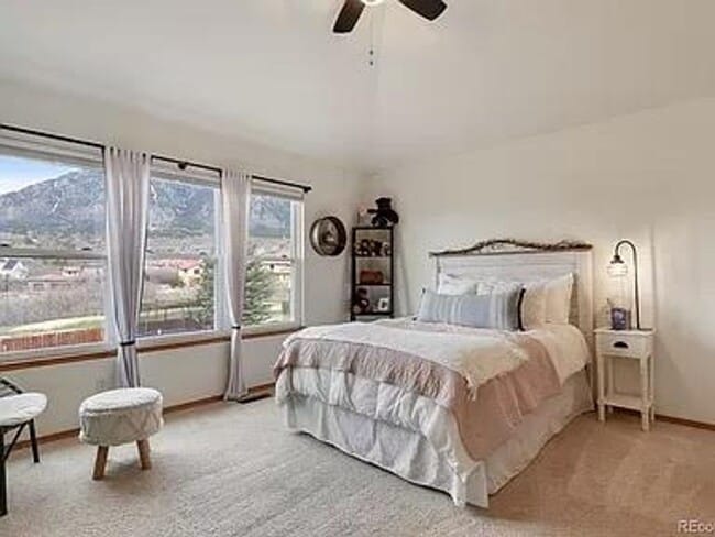 Building Photo - Beautiful 5 Bed, 4 Bath Home in D-12, Minutes from Ft. Carson, Shopping and Downtown