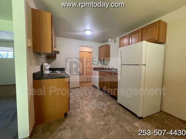 Building Photo - 3810 22nd Ave SE