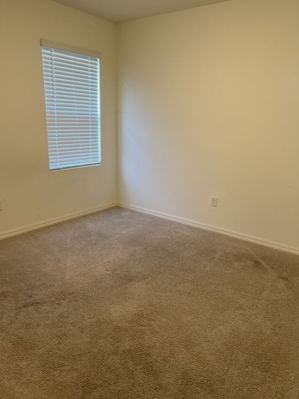 Building Photo - 1371 McFarland Dr