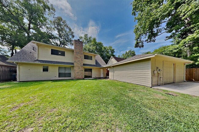 Building Photo - 2507 Brookdale Dr