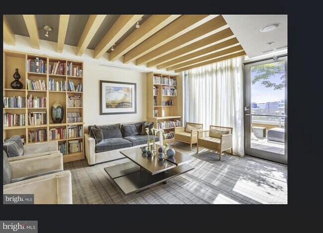 Building Photo - 475 K St NW