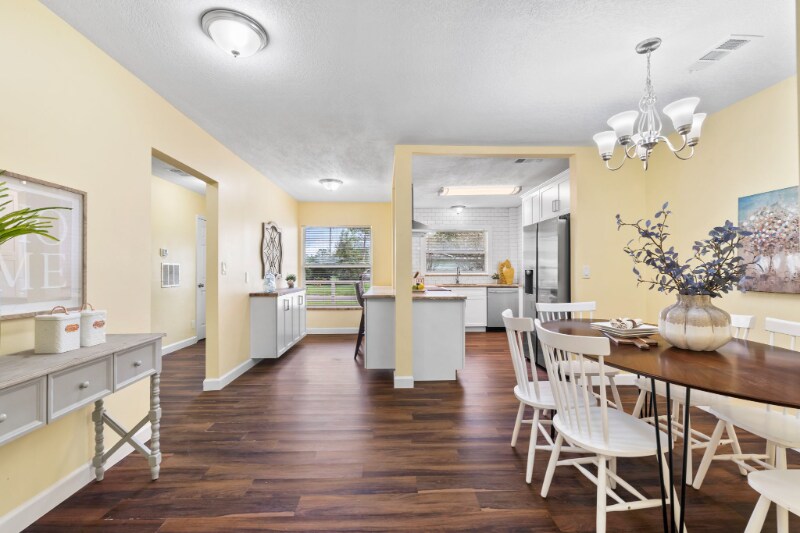 Building Photo - 5534 Norde Dr E