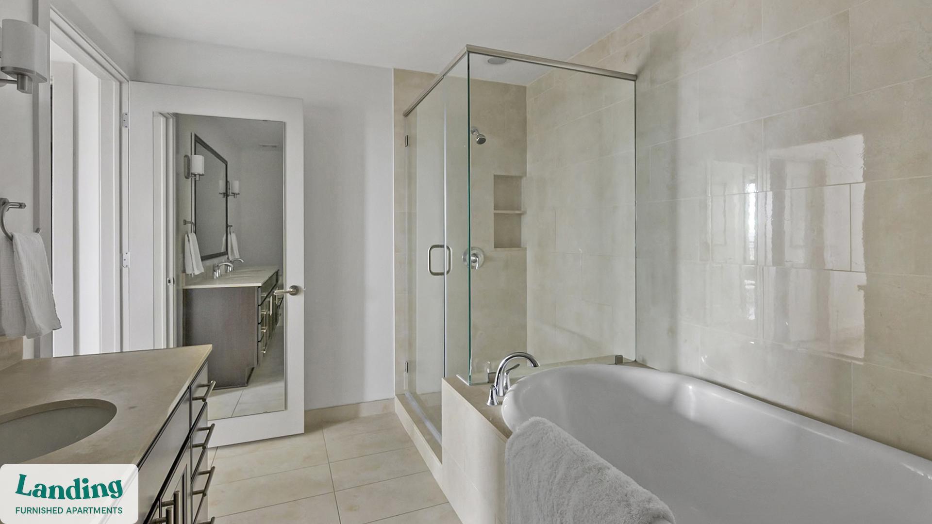 Building Photo - 777 Preston St