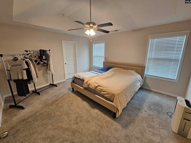 Building Photo - 735 Bustling Br Ln