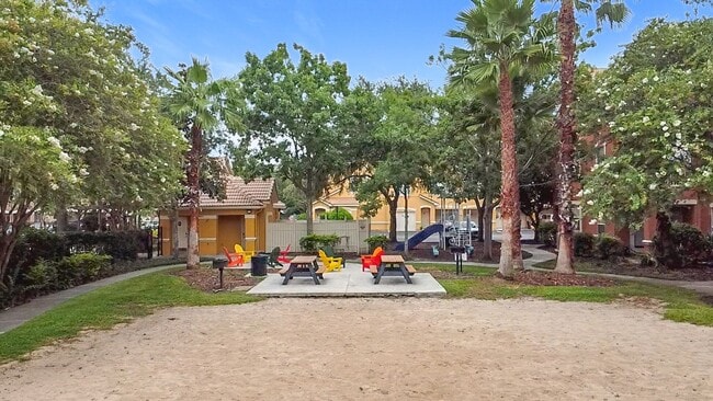 Building Photo - Updated 3 Bedroom, 2 Bath Mirabella Condo ...