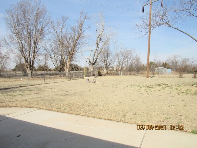 Building Photo - MOVE IN SPECIAL: $200 OFF OF THE FIRST MONTH'S RENT!