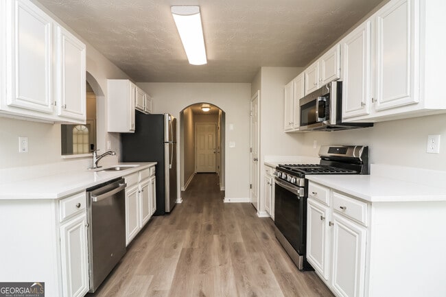 Building Photo - 90 Westfield Way