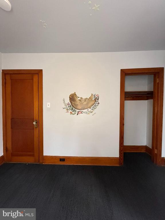 Building Photo - 295 E Main St