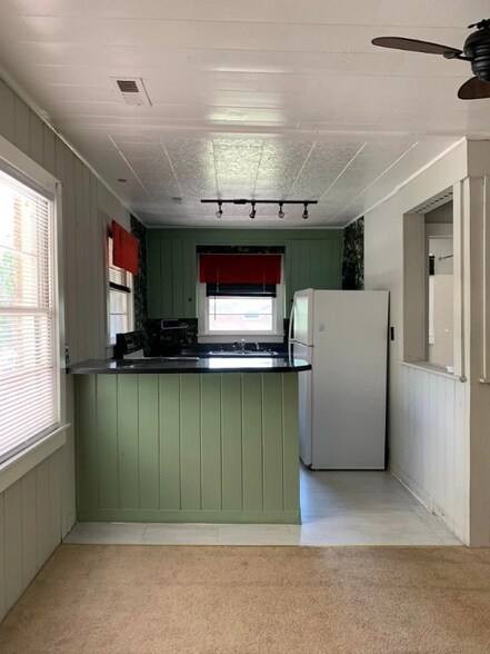 Building Photo - 7203 Porcher Dr