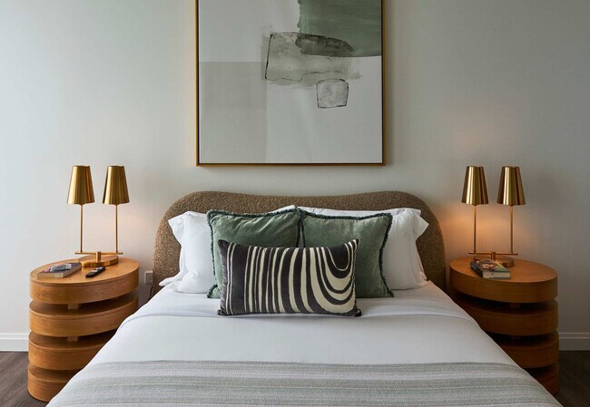 Building Photo - 1006 S Michigan Ave