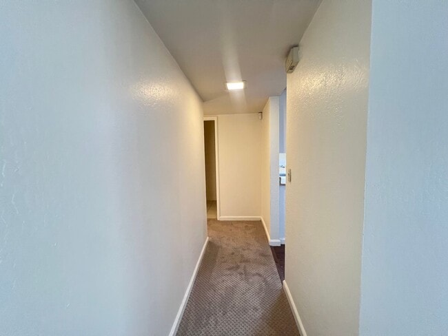 Building Photo - $500 MOVE IN SPECIAL!!!! 3 BEDROOM HOME IN PLEASANTON, CA!!!