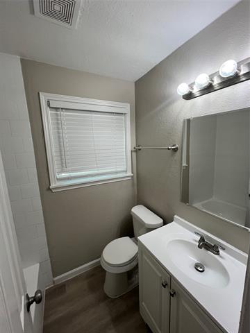 Building Photo - 2911 Millmar Dr