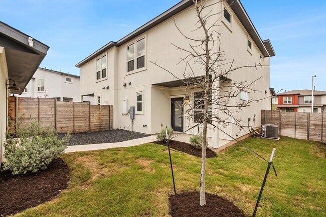 Building Photo - 5409 Baythorne Dr