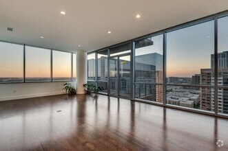 Building Photo - 2200 Victory Ave