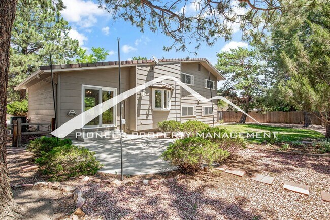 Building Photo - West Side 4 Bedroom Home with Mountain Setting Open Space Behind, 2 car Garage with AC