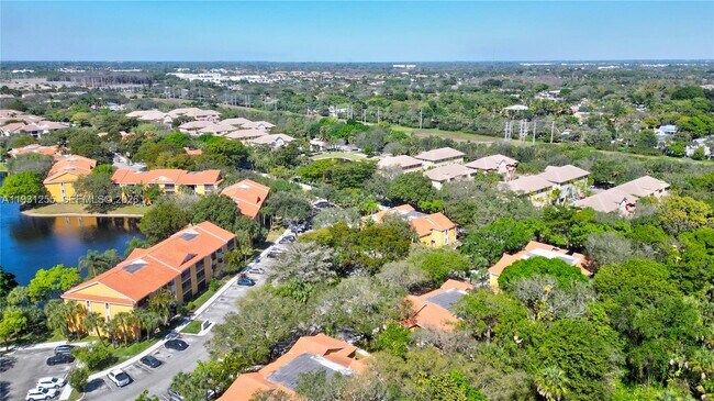 Building Photo - 3846 Coral Tree Cir