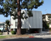 Building Photo - 918 11th St